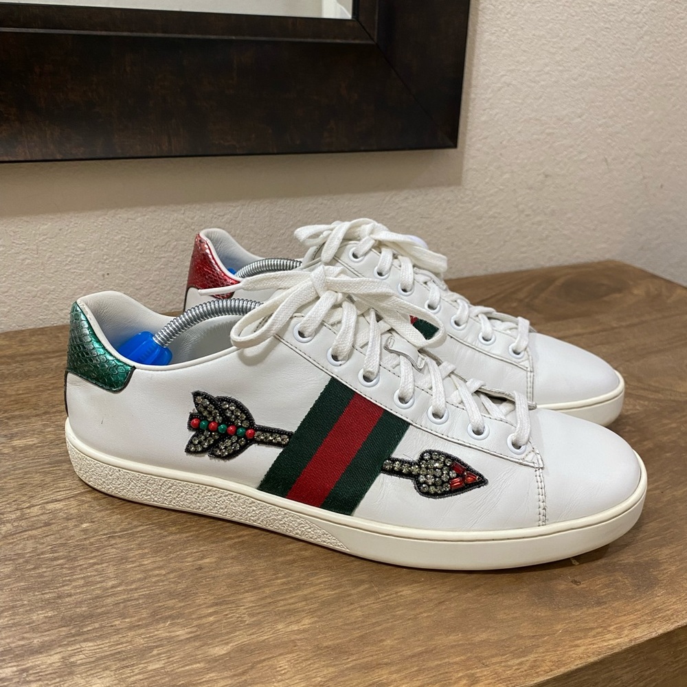 Gucci Women's Ace embroidered arrow sneaker Gucci size 39.5 / US size 9.5